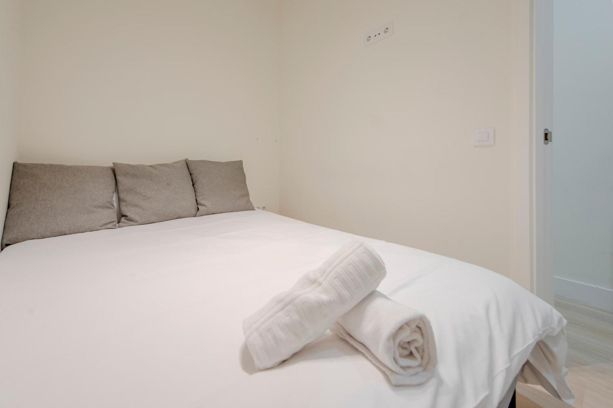 마드리드 Nuevo Apt Para 7 Pax En Malasana - Gran Via E1 아파트 외부 사진
