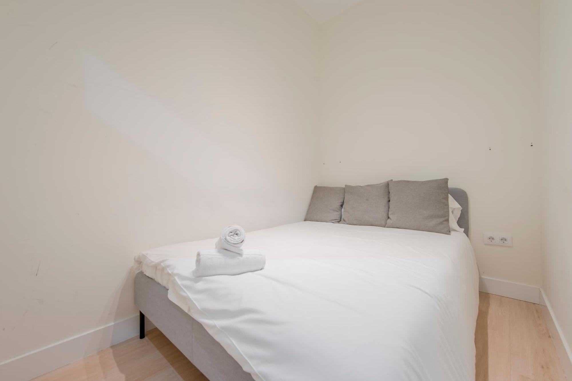 마드리드 Nuevo Apt Para 7 Pax En Malasana - Gran Via E1 아파트 외부 사진